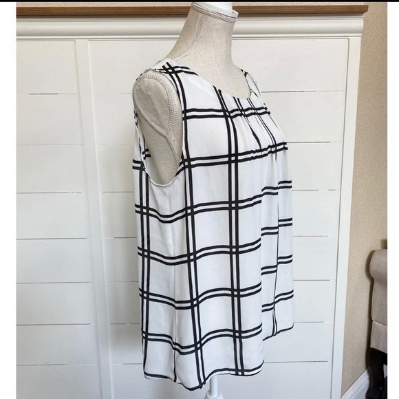 LOFT Women's Windowpane Pleated Dressy Sleeveless Blouse - L EUC - Picture 8 of 11